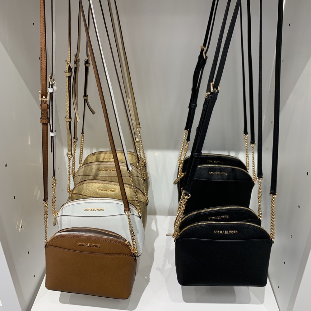 Michael Kors Jet Set Travel Medium Dome Crossbody
